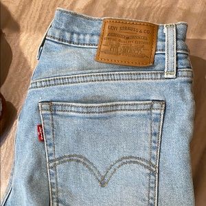Levi’s Wedgie Jeans